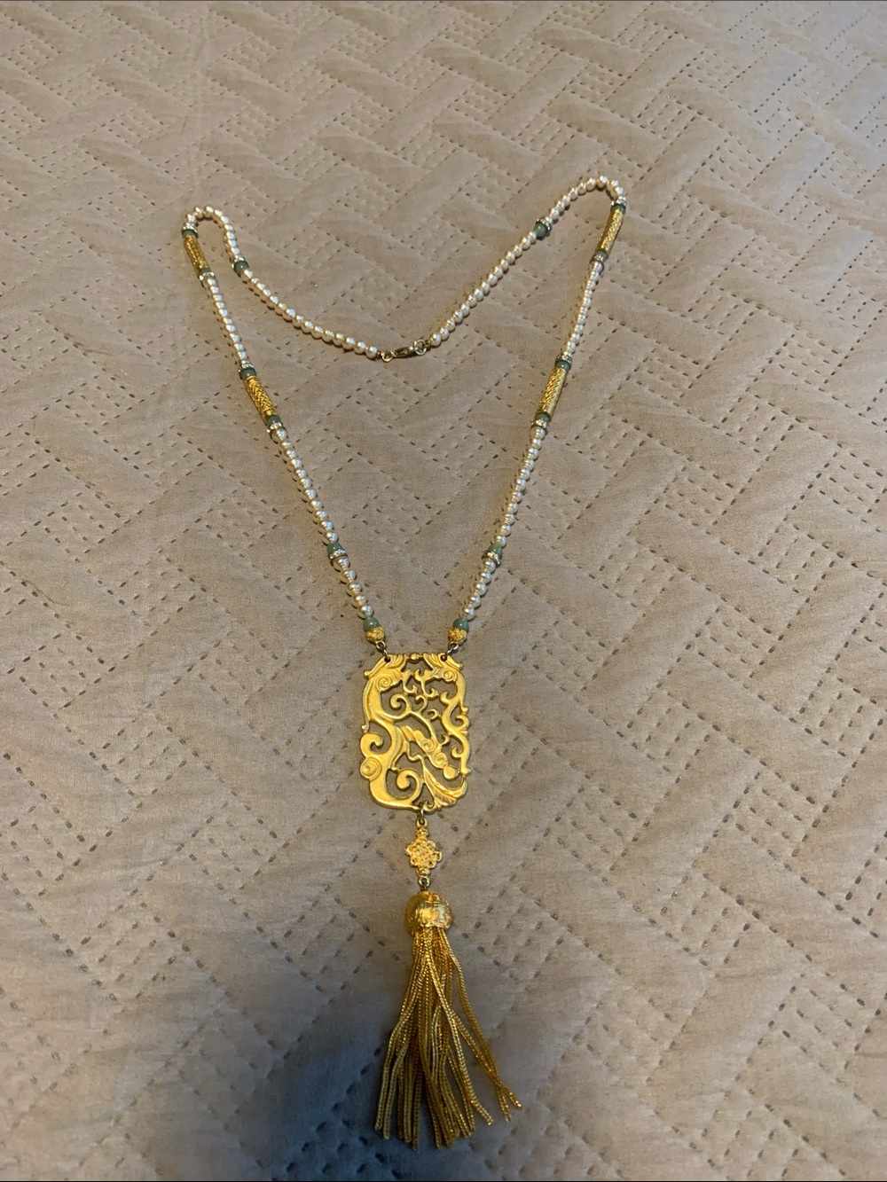 Ben-Amun $650 Bizantine Gold Pearl jade Filigree Pendant Necklace with Tassel - Picture 3 of 7
